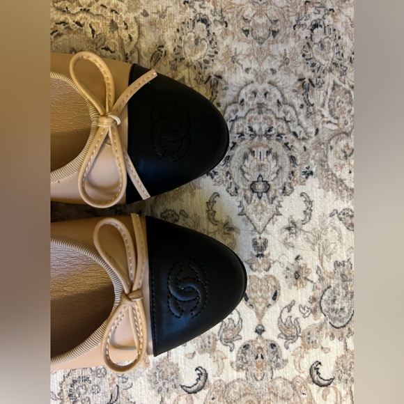 CHANEL ballerina flats cap toe - Picture 7 of 7